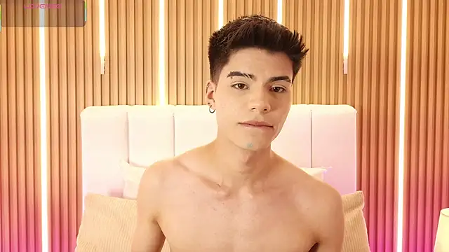 Dulcey  online show from March 31, 2026, 4:57 am