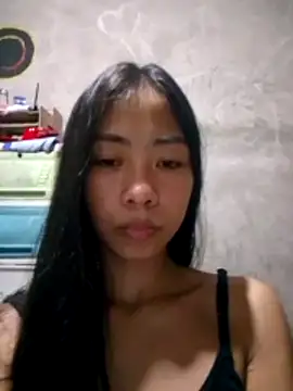SweetMissPinay18 online show from June 1, 2026, 3:03 pm