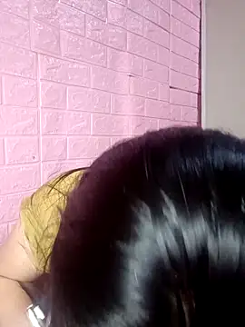 Snapshot of Maimai00 chatting on December 22, 2025, 6:43 am Maimai00 online show from December 22, 2025, 6:43 am