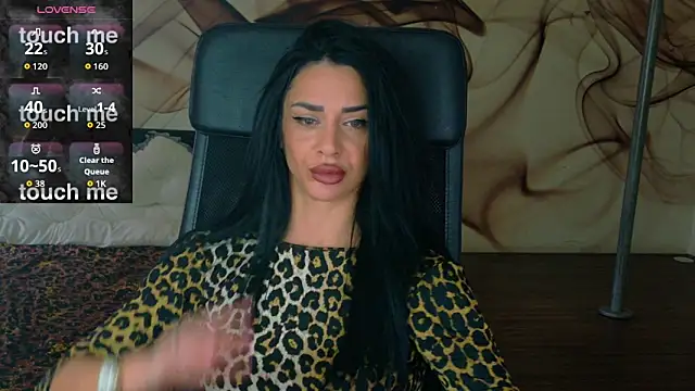 Snapshot of NaomiScarlet chatting on November 6, 2025, 9:32 am NaomiScarlet online show from November 6, 2025, 9:32 am