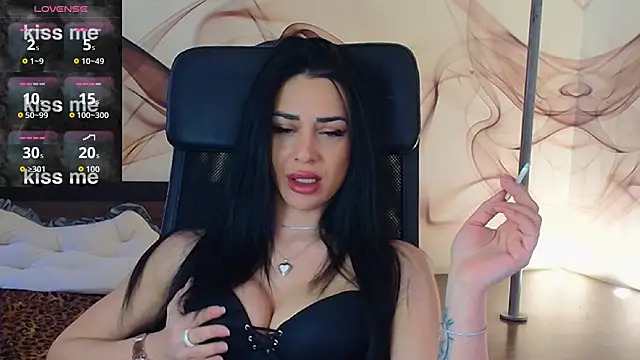 NaomiScarlet online show from January 14, 2026, 9:26 am