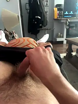 hools91 online show from October 13, 2025, 9:20 am