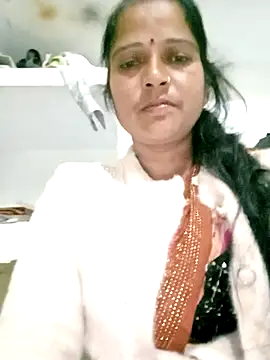 Snapshot of Cutreet chatting on December 15, 2025, 11:31 pm Cutreet online show from December 15, 2025, 11:31 pm