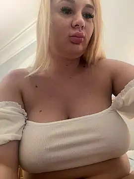 NellyExtraa online show from July 7, 2026, 5:28 pm