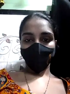 Snapshot of Zoya_G chatting on October 15, 2025, 9:15 pm Zoya G online show from October 15, 2025, 9:15 pm