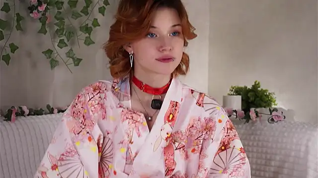 Snapshot of BlytheBenny chatting on November 1, 2025, 12:34 am BlytheBenny online show from November 1, 2025, 12:34 am