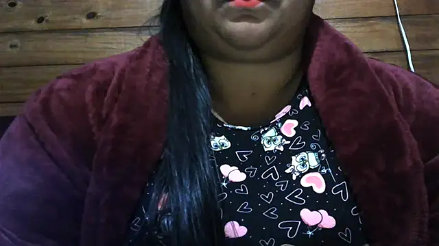 Snapshot of MARRENTINHA34 chatting on June 25, 2026, 5:28 pm MARRENTINHA34 online show from June 25, 2026, 5:28 pm