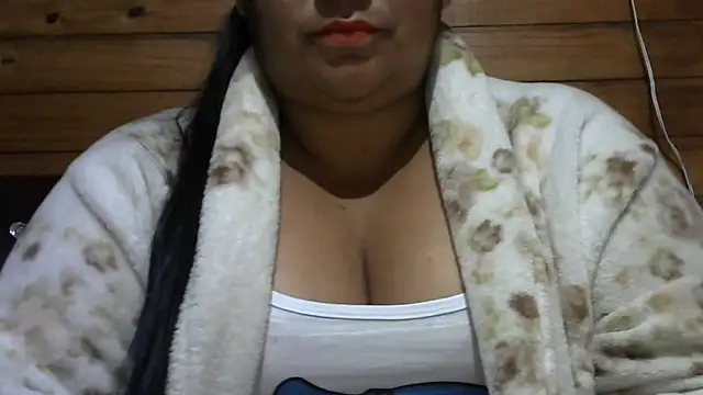 Snapshot of MARRENTINHA34 chatting on June 27, 2026, 11:48 am MARRENTINHA34 online show from June 27, 2026, 11:48 am