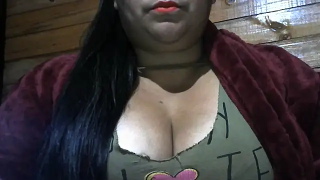 Snapshot of MARRENTINHA34 chatting on July 4, 2026, 4:24 pm MARRENTINHA34 online show from July 4, 2026, 4:24 pm