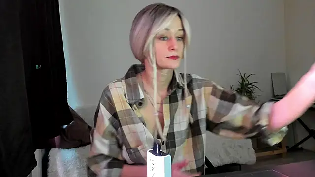 thief of hearts online show from November 28, 2025, 10:51 am