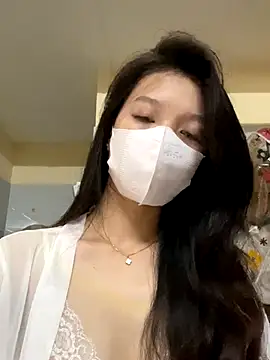 Snapshot of Miinami chatting on October 2, 2025, 12:23 pm Miinami online show from October 2, 2025, 12:23 pm