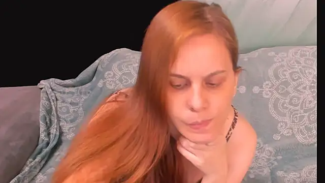 Snapshot of MimiXo99 chatting on November 16, 2025, 8:14 pm MimiXo99 online show from November 16, 2025, 8:14 pm