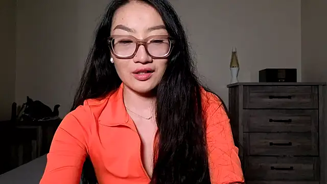 Aliciaz3 online show from November 21, 2025, 3:49 am