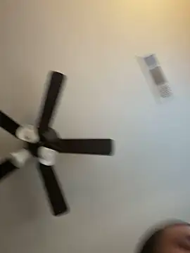 pnwzo online show from November 22, 2025, 9:14 pm