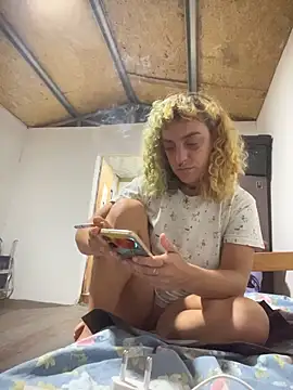 Snapshot of etherconh chatting on March 5, 2026, 10:50 pm etherconh online show from March 5, 2026, 10:50 pm