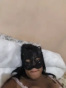 DuCreu online show from November 22, 2025, 3:38 am