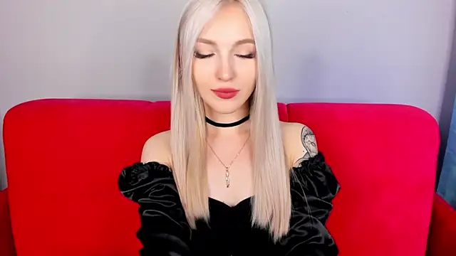 LisaFoxyMe online show from September 27, 2025, 8:30 am