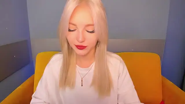 LisaFoxyMe online show from October 25, 2025, 2:52 am