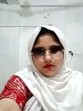 Snapshot of Nusrat-N chatting on March 13, 2026, 3:29 pm Nusrat-N online show from March 13, 2026, 3:29 pm