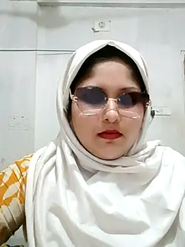 Snapshot of Nusrat-N chatting on May 30, 2026, 1:08 pm Nusrat-N online show from May 30, 2026, 1:08 pm