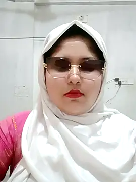 Snapshot of Nusrat-N chatting on June 23, 2026, 10:13 am Nusrat-N online show from June 23, 2026, 10:13 am
