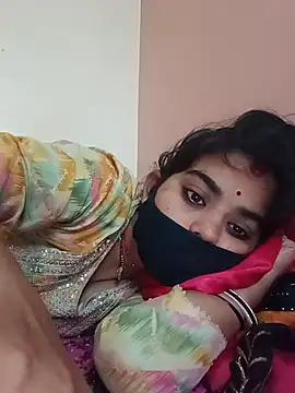 Snapshot of Samiya-143 chatting on June 17, 2026, 12:13 am Samiya-143 online show from June 17, 2026, 12:13 am