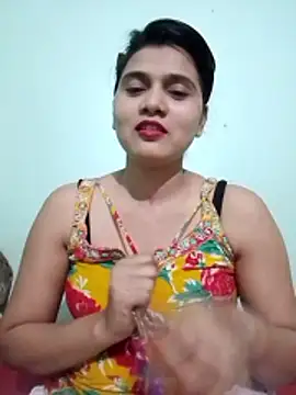 Snapshot of Kavya-Tiwari chatting on May 25, 2026, 6:25 pm Kavya-Tiwari online show from May 25, 2026, 6:25 pm