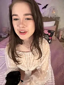 Marryme- online show from October 31, 2025, 1:34 pm