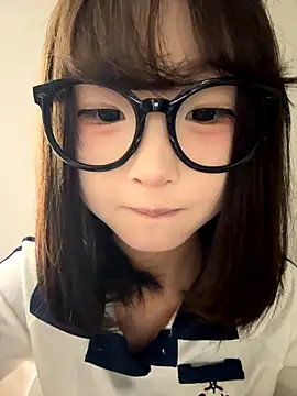 Snapshot of lelebaybay888 chatting on November 7, 2025, 4:07 pm lelebaybay888 online show from November 7, 2025, 4:07 pm