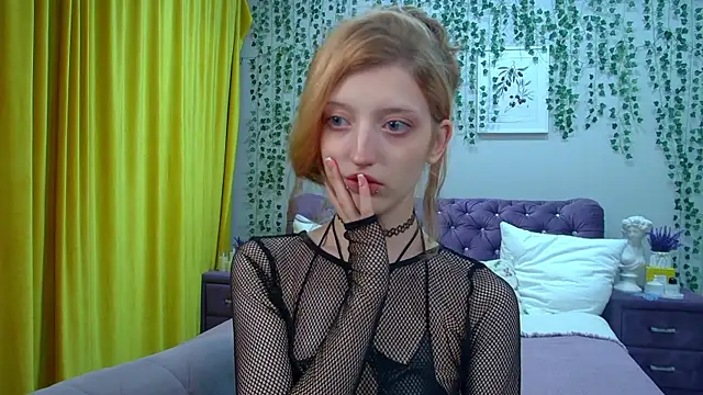 MistyMarlo online show from October 13, 2025, 6:19 pm