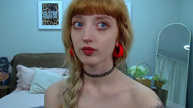 MistyMarlo online show from April 9, 2026, 6:19 am