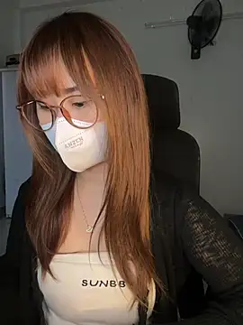 Meowyeuk6 online show from January 11, 2026, 9:47 am