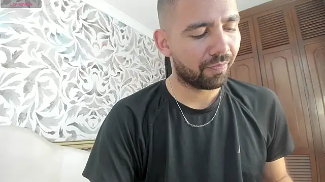 magnus serket online show from January 15, 2026, 11:48 am