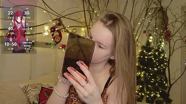 Snapshot of Lucy_Shaw chatting on December 18, 2025, 9:15 am Lucy Shaw online show from December 18, 2025, 9:15 am