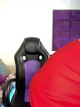 Snapshot of AdrianRinaldi chatting on November 5, 2025, 8:09 pm AdrianRinaldi online show from November 5, 2025, 8:09 pm