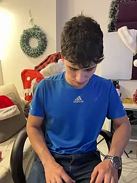 Snapshot of AdrianRinaldi chatting on December 14, 2025, 8:35 pm AdrianRinaldi online show from December 14, 2025, 8:35 pm