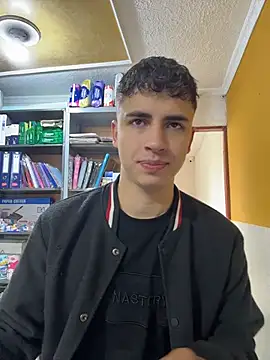 AdrianRinaldi online show from May 29, 2026, 1:42 pm