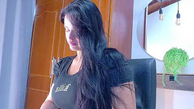 Jennifer Vega1 online show from April 9, 2026, 8:58 pm