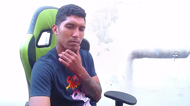 sensualduo online show from January 8, 2025, 9:55 pm