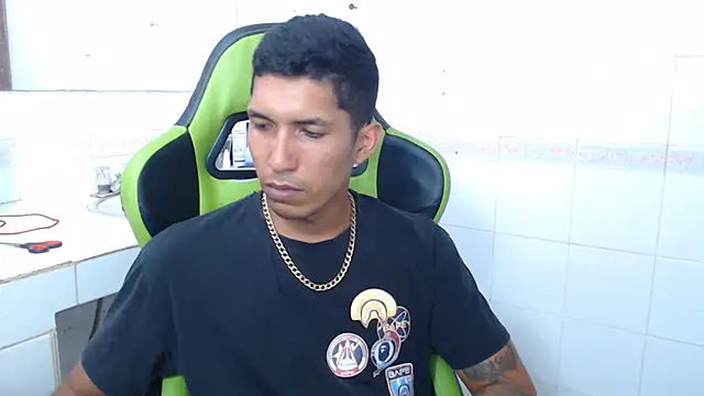 sensualduo online show from March 14, 2025, 4:21 am