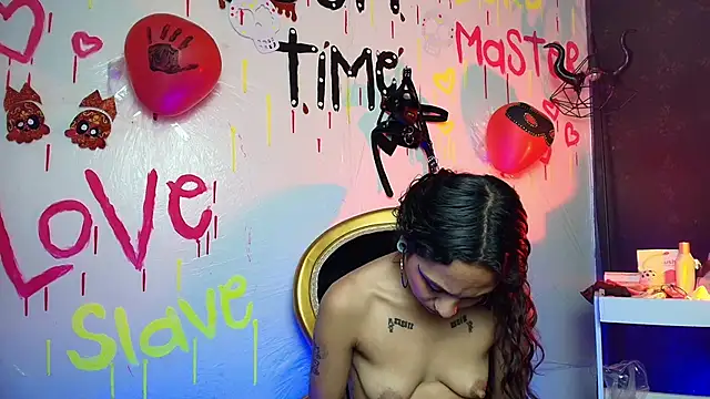 Sweettpleasure online show from November 9, 2025, 2:26 pm