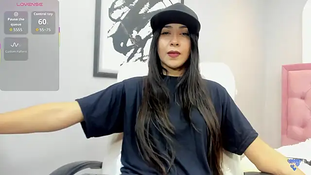 miel latina online show from November 11, 2025, 8:31 pm