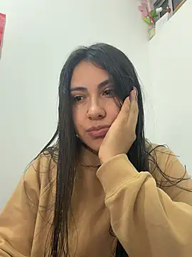 Snapshot of miel_latina chatting on July 1, 2026, 9:14 pm miel latina online show from July 1, 2026, 9:14 pm