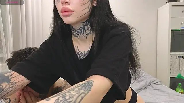 Snapshot of Somniyaa chatting on September 21, 2025, 7:59 pm Somniyaa online show from September 21, 2025, 7:59 pm