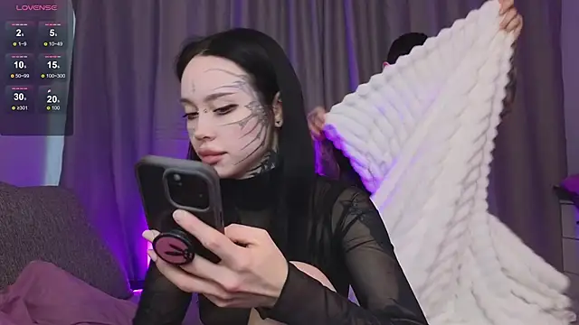 Snapshot of Somniyaa chatting on November 26, 2025, 10:38 am Somniyaa online show from November 26, 2025, 10:38 am