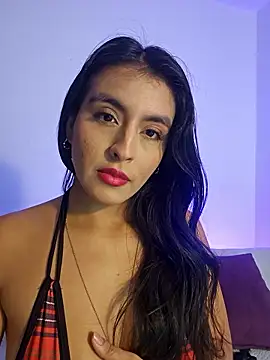 AliishaPss online show from November 18, 2025, 6:45 pm