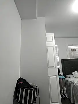 Snapshot of HothairyBoy2 chatting on December 17, 2025, 5:19 pm HothairyBoy2 online show from December 17, 2025, 5:19 pm