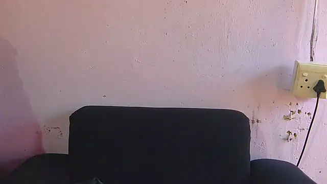 Augustine-Blooomxx online show from February 6, 2026, 1:36 pm