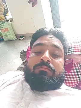 Raju fuckerr online show from October 6, 2025, 9:18 am