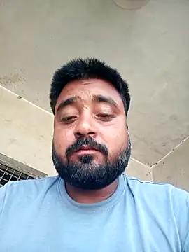 Snapshot of Raju_fuckerr chatting on May 18, 2026, 3:57 am Raju fuckerr online show from May 18, 2026, 3:57 am